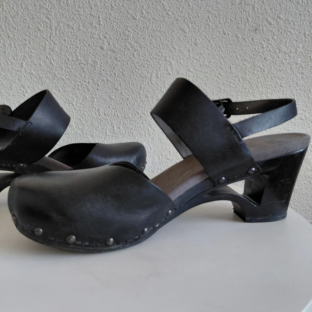 SOLD SOLD SOLD  Black Mary Jane Ankle Strap THEA Clogs - Picture 8 of 14